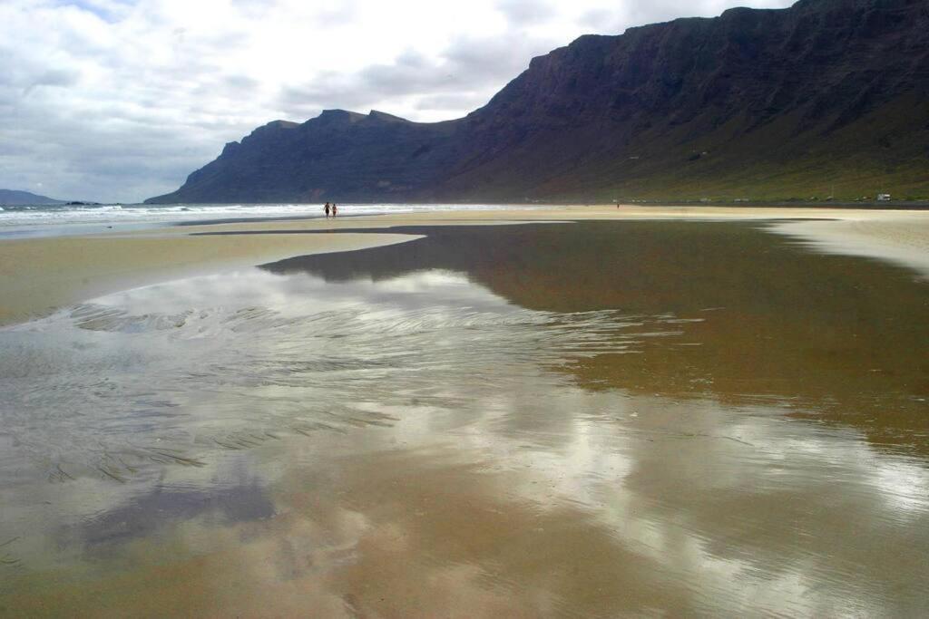 Apartamento El Coral Famara Buitenkant foto